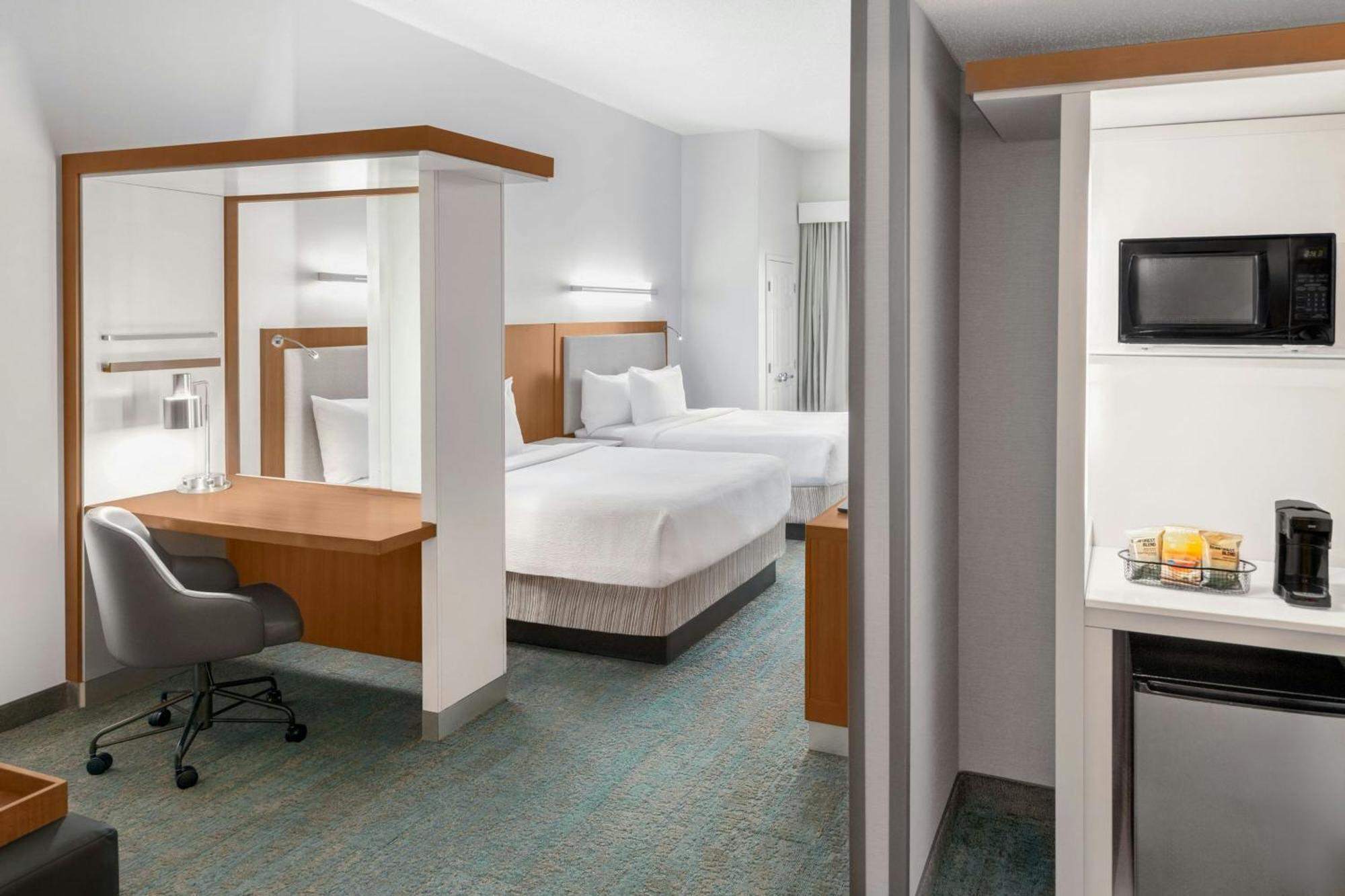 Springhill Suites Detroit Оберн-Хиллс Экстерьер фото